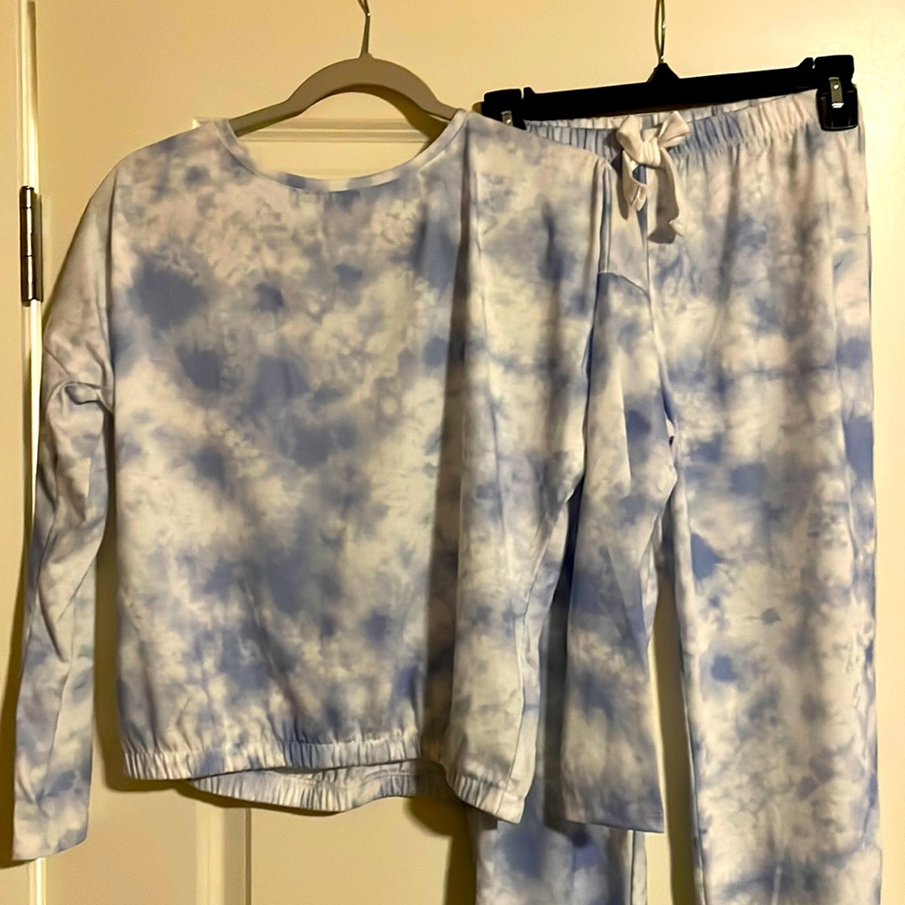 NWOT Gap Kids Blue Tie Dye Pajamas